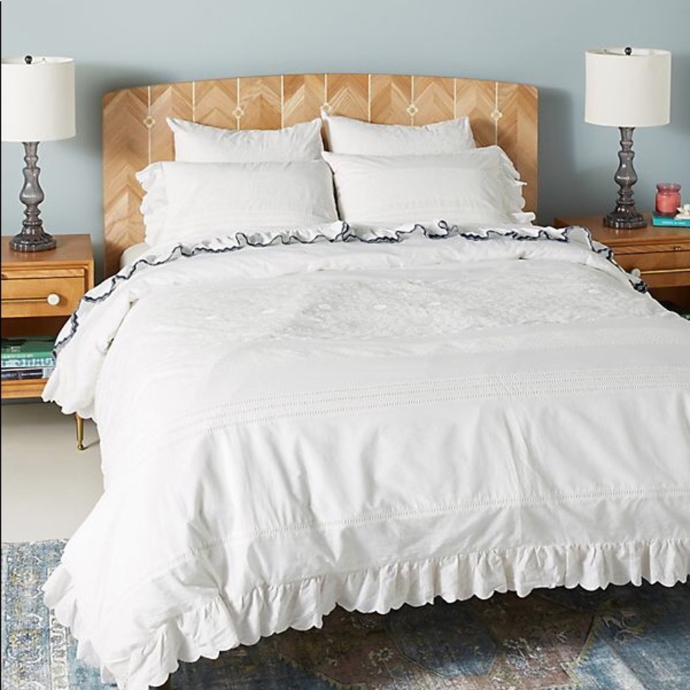 Anthropologie White Queen Duvet NEVER USED
